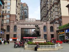 地铁首座3室2厅西南