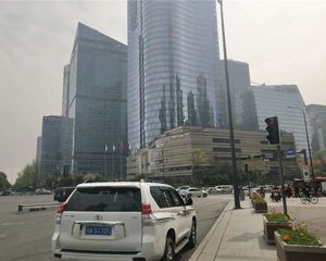 东方希望天祥广场1室0厅东