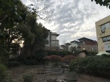 附赠大露台,地下双车位,拎包入住,随时看房。