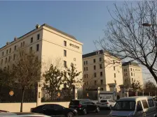 200多万装修,拎包入住,带双车位,随时看房