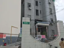 电梯房,主卧朝南,交通便利,近商圈