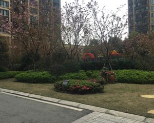 蓝光COCO国际二期2室1厅西南
