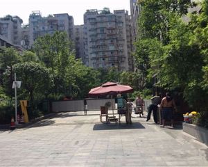 天祥广场尚府5室1厅东南西南