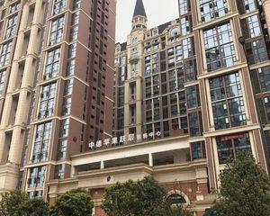 中德英伦世邦J区3室1厅南