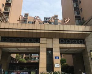 上品金沙4室2厅东北