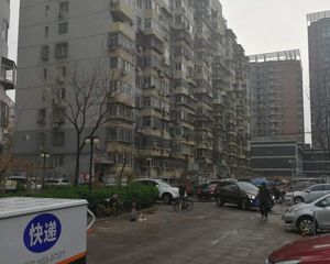 莲怡园一区3室1厅北