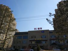 房子一二叠加带车库花园装修的保持不错拎包入住