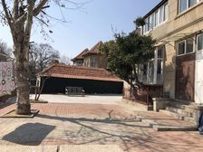 大学路 老建筑一室独卫 网红街环境优美