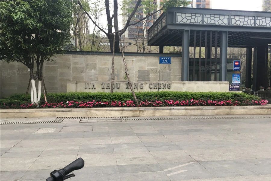 小区相关图