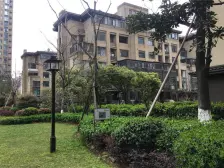 全屋精装,坐北朝南,动静分离,户型方正,拎包入住