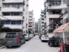 水塘小区1室1厅1卫南朝向168.00万元/套出售