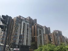 西财学府憬城3室1厅东南