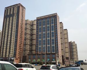 地铁首座2室1厅东南