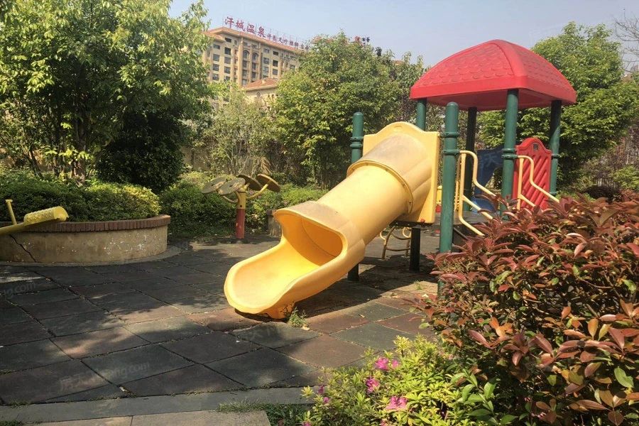 小区相关图