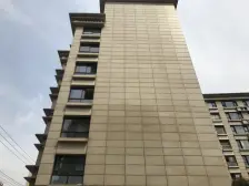 地铁口电梯房 房东精装修2年 税少诚心卖 冬暖夏凉