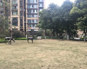 蓝光COCO国际二期2室1厅南
