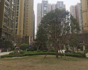 星光华印象3室2厅西北