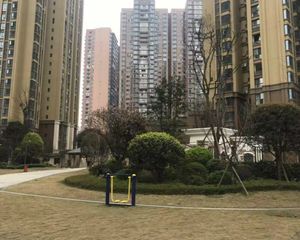 星光华印象3室1厅东东南