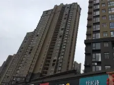 联发君领朝阳,底复洋房。带花园,精装,站小外国语