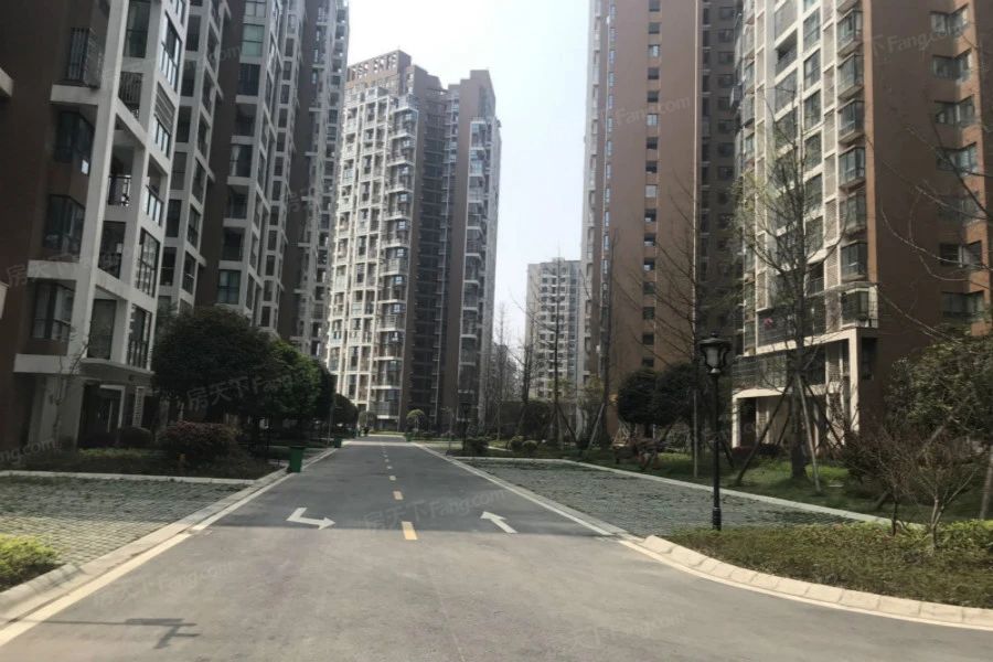 小区相关图
