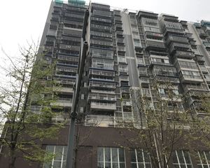 怡泰花园1室1厅东南