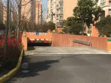 虹桥商务区,边套一房中间楼层,价格美丽!