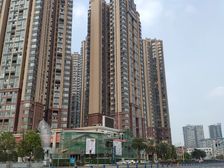 玺龙湾4室2厅西南