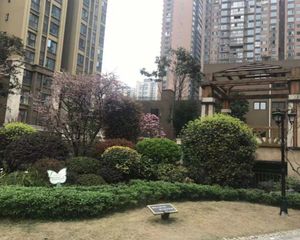 星光华印象3室1厅东南