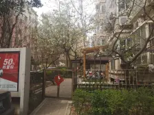 文雅四期顶楼复式带lou台 看房方便 户型好