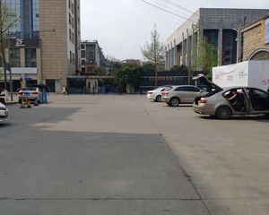 光华苑小区5室1厅东北