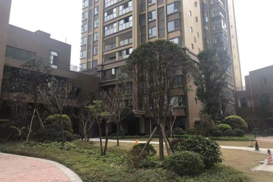 小区相关图