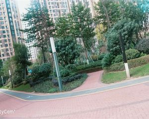 卧龙谷壹号 4室2厅 东南