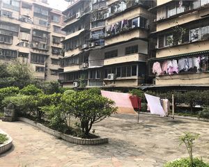 景馨园4室1厅东南