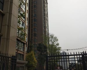 领地悦府4室2厅南