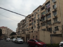 独.家房源一楼香山西南双天井25平,精装30万拎包入