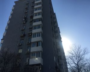 此房有电梯,高层,视野很好,出小区东门即积水潭地铁
