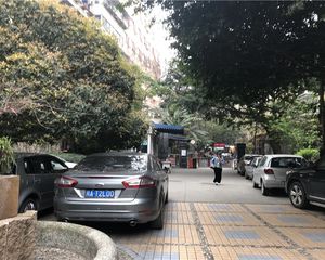 新城俊园4室3厅南