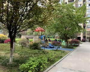 上东阳光美悦林3室1厅东南