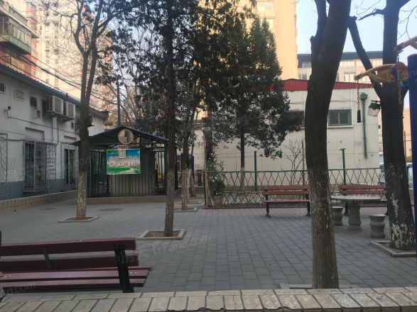 展览馆路12号楼实景图