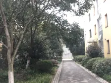 一梯两户,双阳台,小区景观位置,居家装修,诚意出售