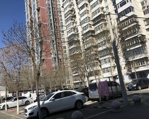 改善三居室西南北朝向,全屋落地窗视野好,有固定车位