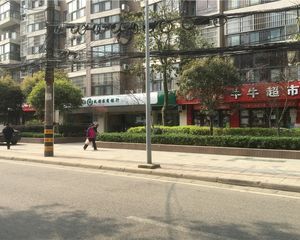 东圣苑2室1厅东南