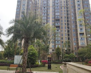 领地悦府 3室1厅 西北