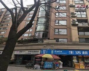 置信丽都花园A区 4室2厅 东南