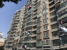 电梯大一房采光通风好环境好