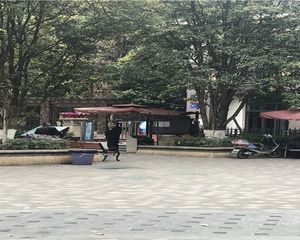 置信丽都花园A区 4室2厅 东南