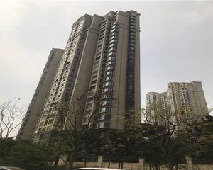 上东阳光林曦4室3厅南北