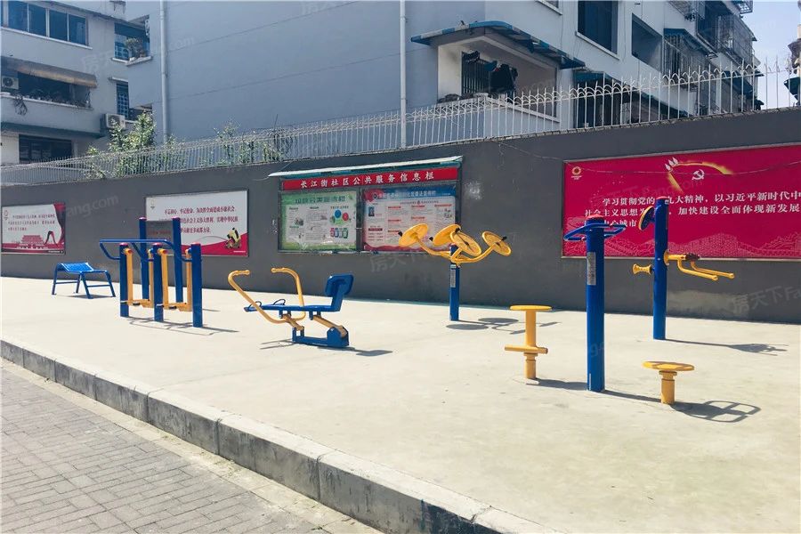 小区相关图