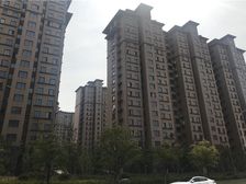 首套房,无大税,户型方正。。。。。。。