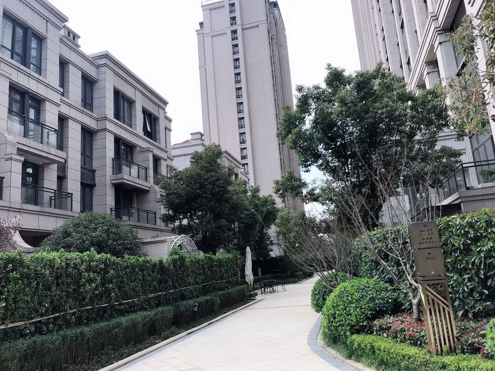 小区相关图